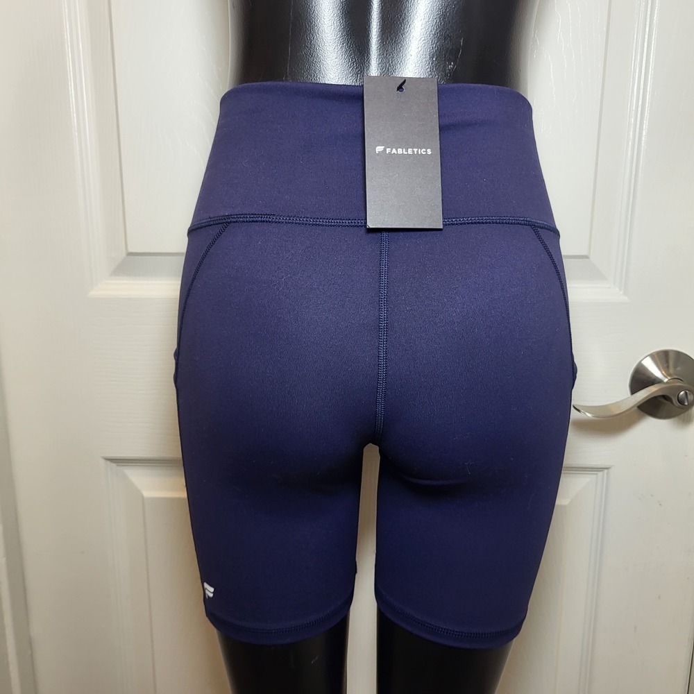 Fabletics Women's High Waisted On-The-Go 6" Navy Blue Size Small-Brand New! - Picture 3 of 6